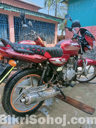 Bajaj discover 135